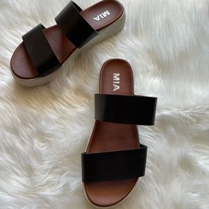 Women’s MIA Black Double Strap Platform Sandals 7